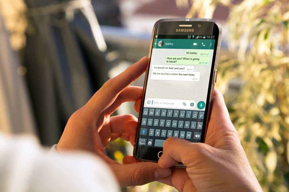 Chain stores can use the same WhatsApp number